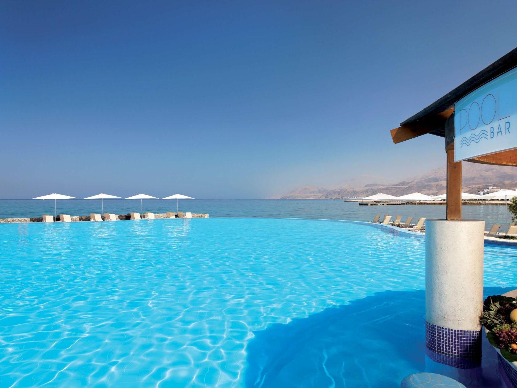 Moevenpick Resort El Sokhna Ain Sukhna Bagian luar foto Infinity pool at the resort