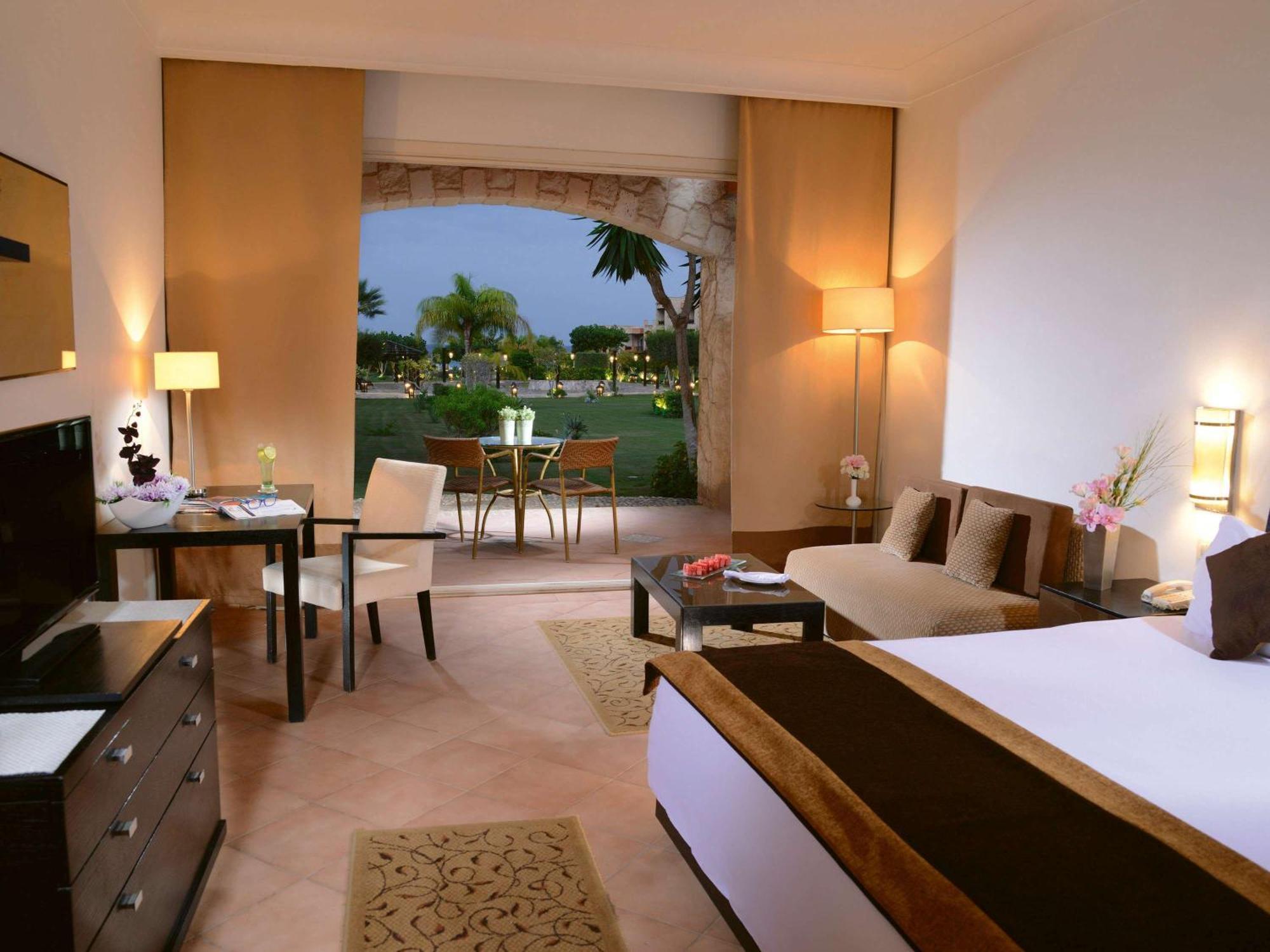 Moevenpick Resort El Sokhna Ain Sukhna Bagian luar foto